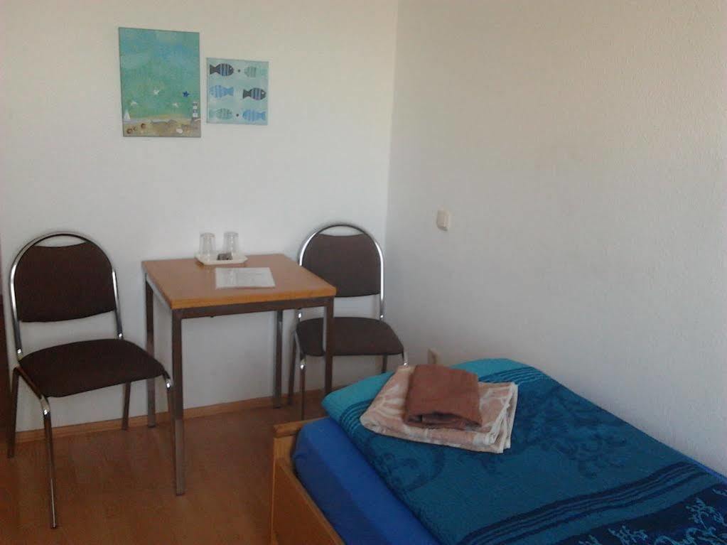 Pension Am Haffeld Wismar Exterior photo
